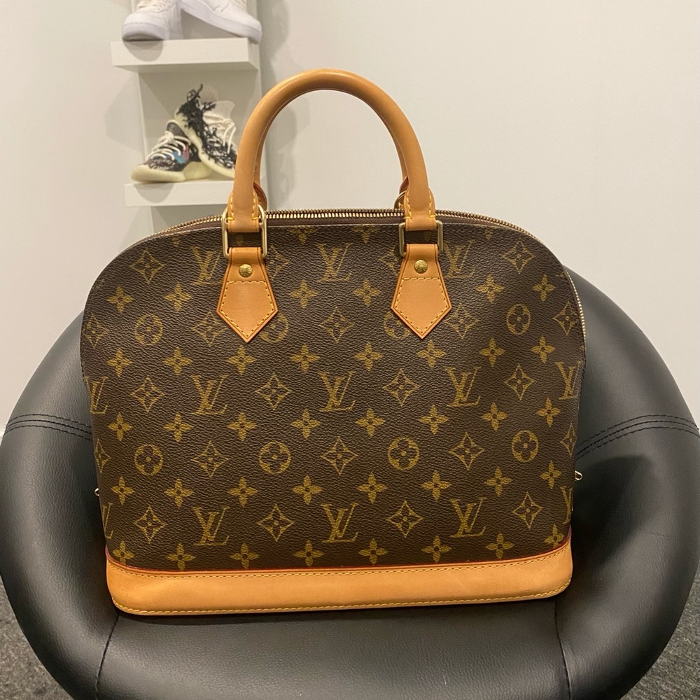 ‼️SOLD‼️ Louis Vuitton Alma Pm ‼️SOLD‼️